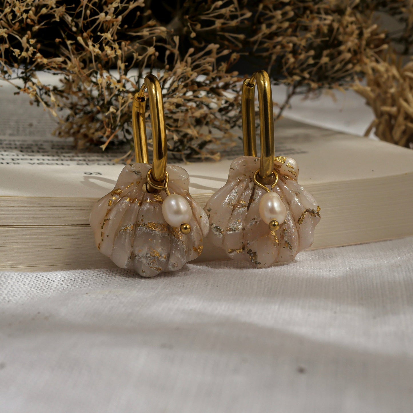 Écume- Or (pendentifs + perles)