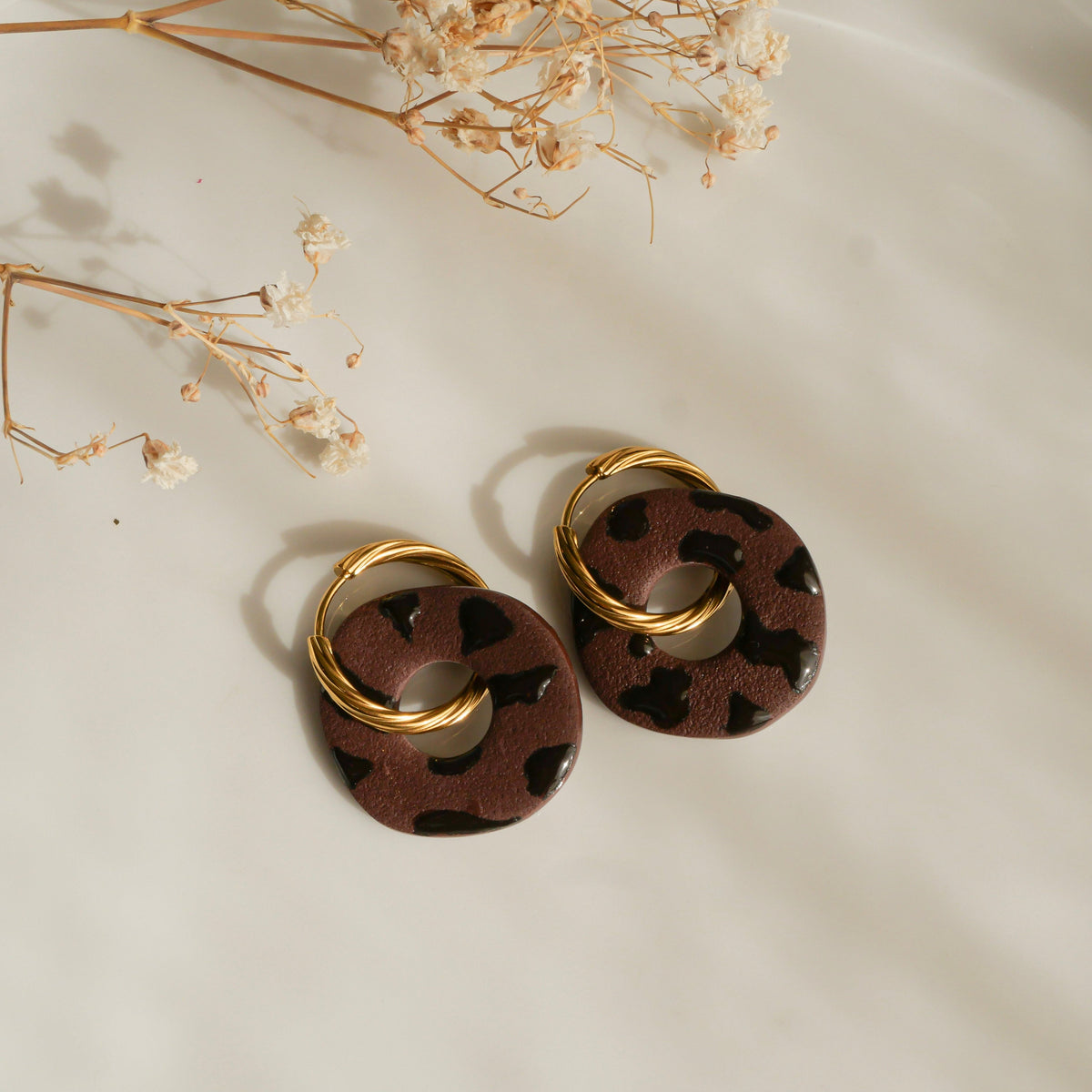 Elément - Donut chocolat tacheté (pendentifs seuls)
