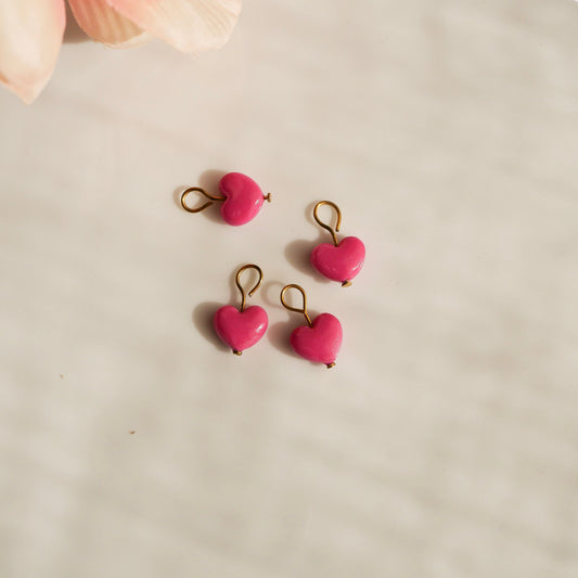 Mini coeurs Fuchsia (pendentifs seuls)